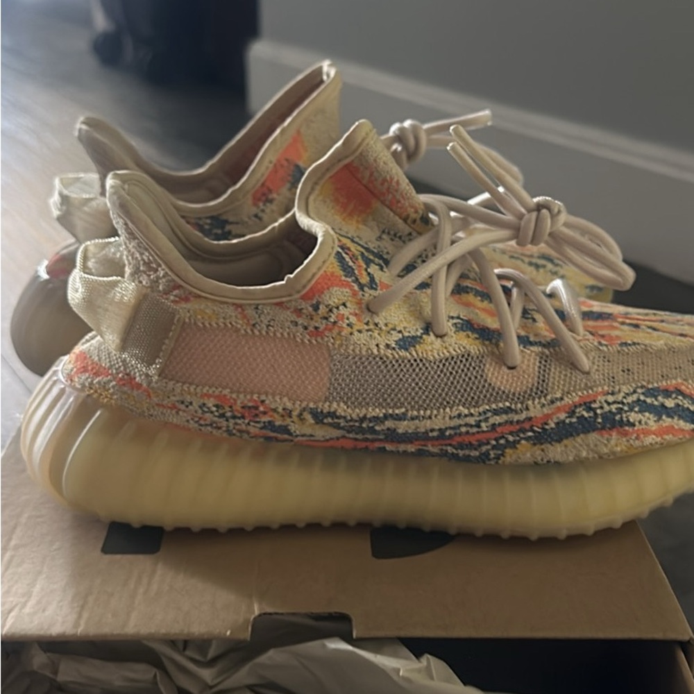 Yeezy's - Picture 3 of 7